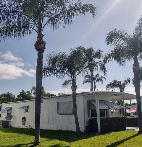 A home in Port St Lucie