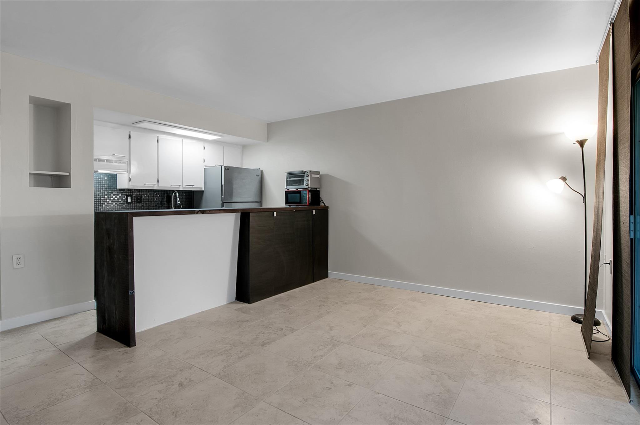 WYNMOOR VILLAGE - Residential