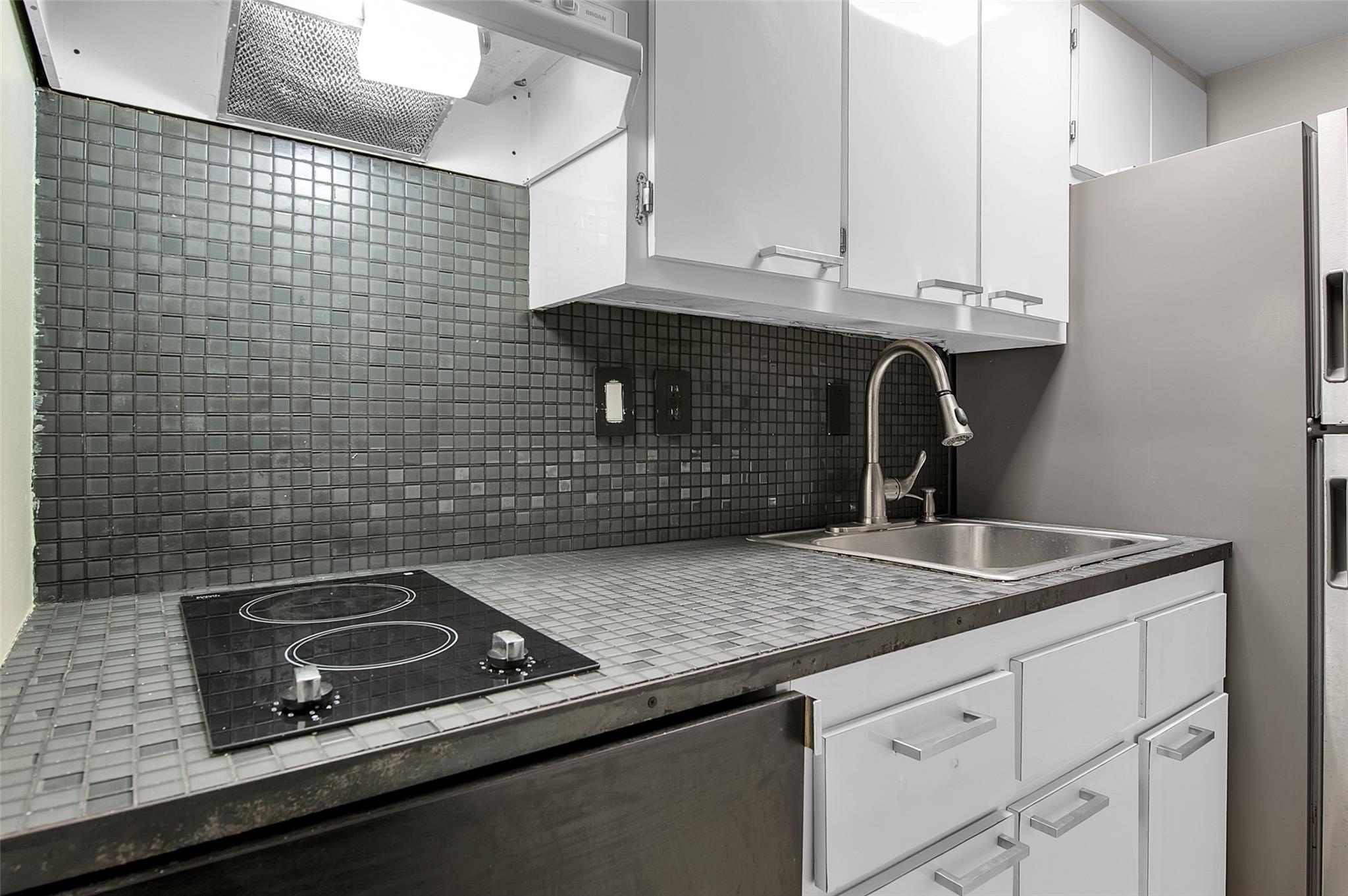 WYNMOOR VILLAGE - Residential