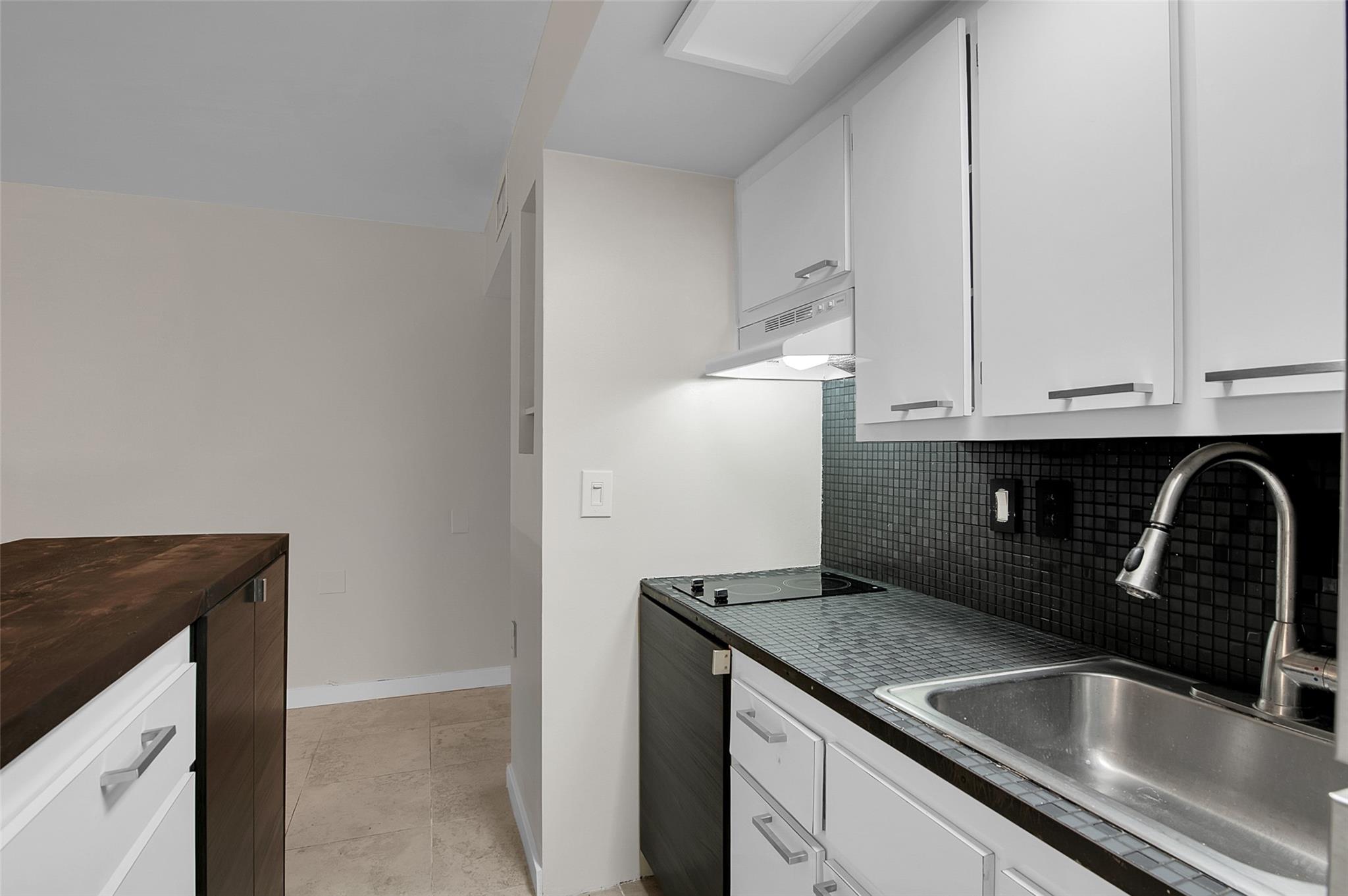 WYNMOOR VILLAGE - Residential