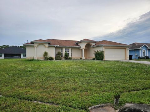 A home in Port St Lucie