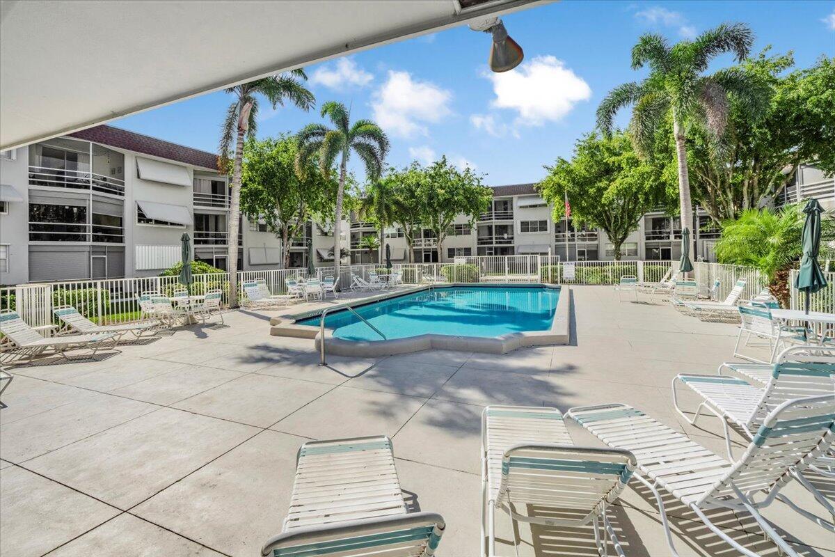 DEERFIELD BEACH GARDENS CONDO - Residential