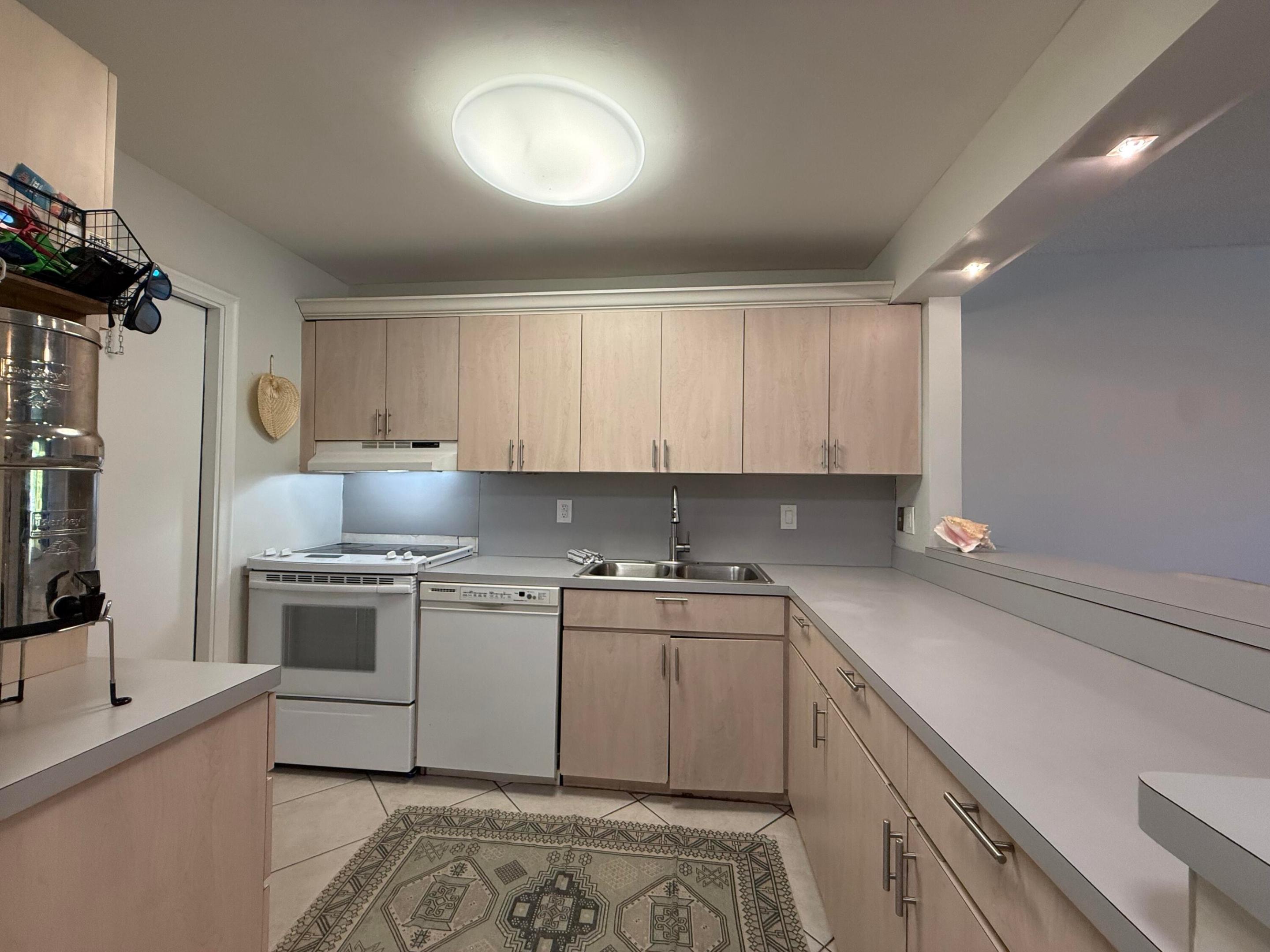 1040 SE 4th Avenue 331