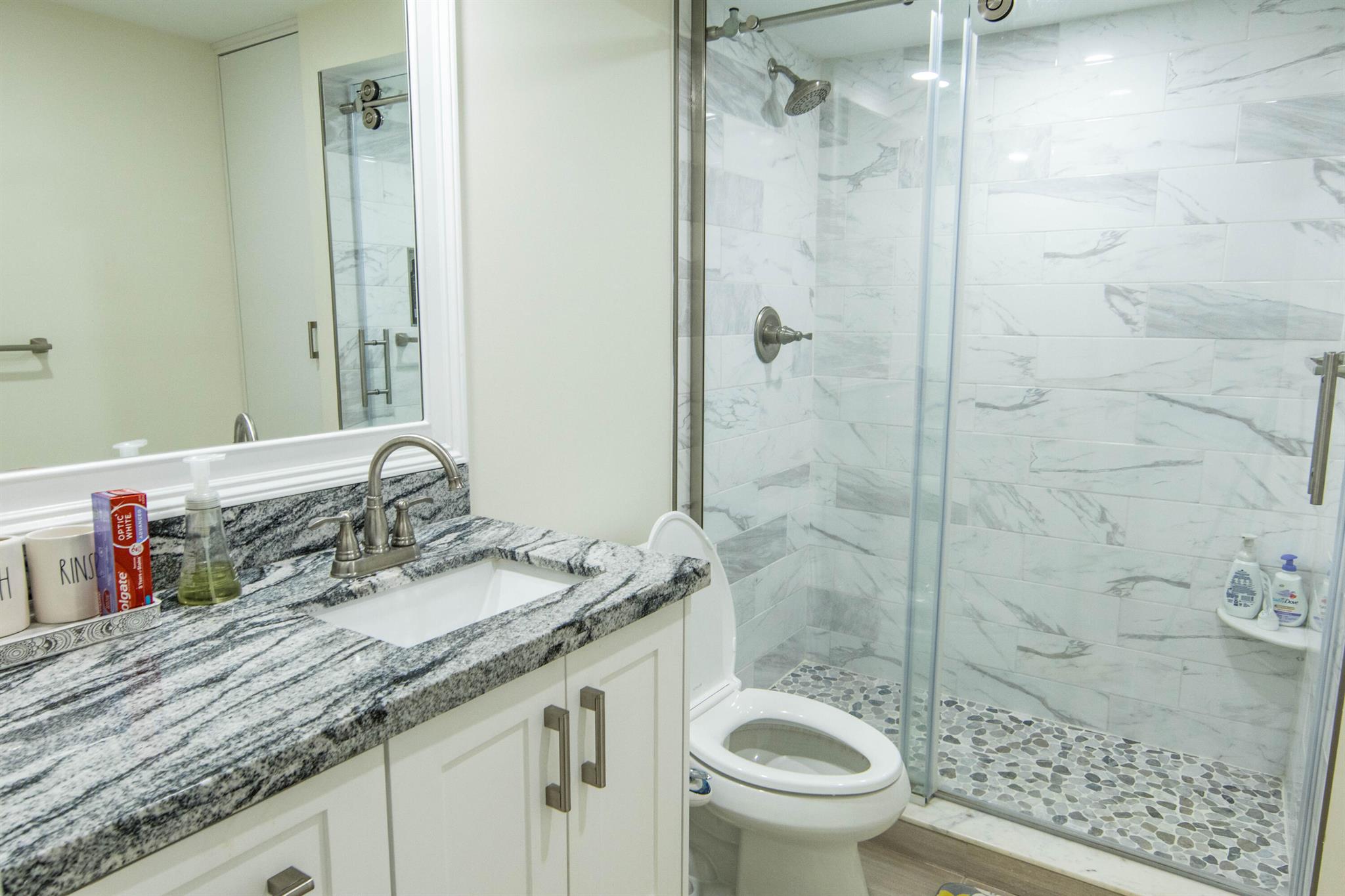 LANDMARK AT HILLSBORO CON - Residential