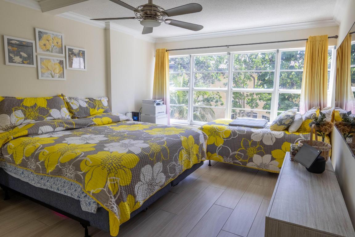 LANDMARK AT HILLSBORO CONDO - Residential