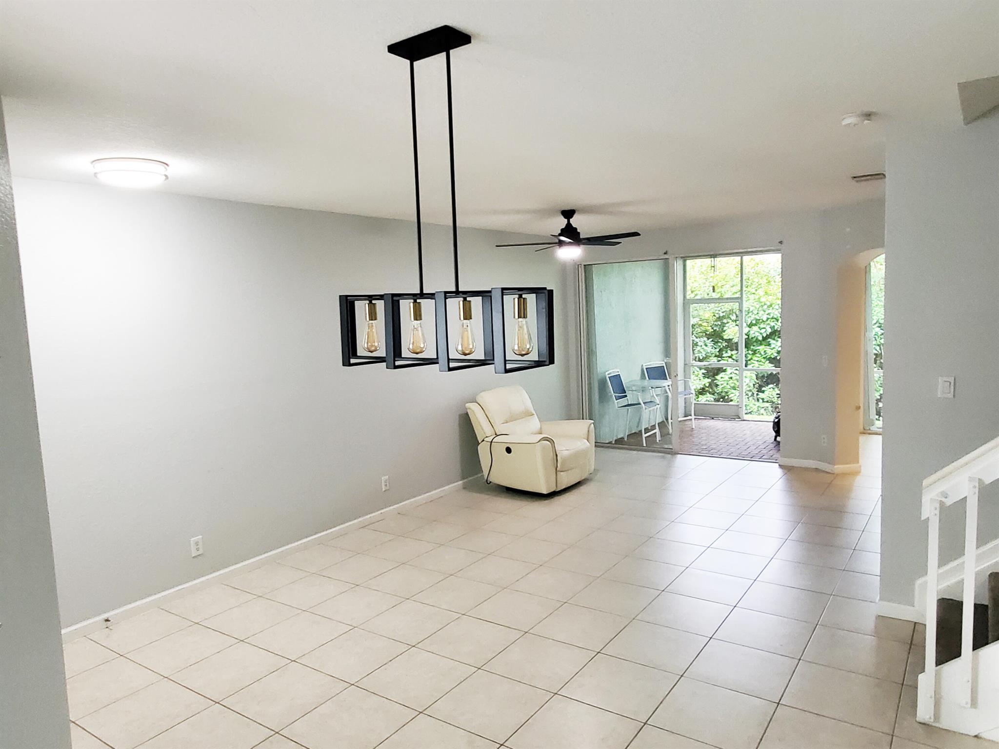 THOUSAND OAKS - Residential