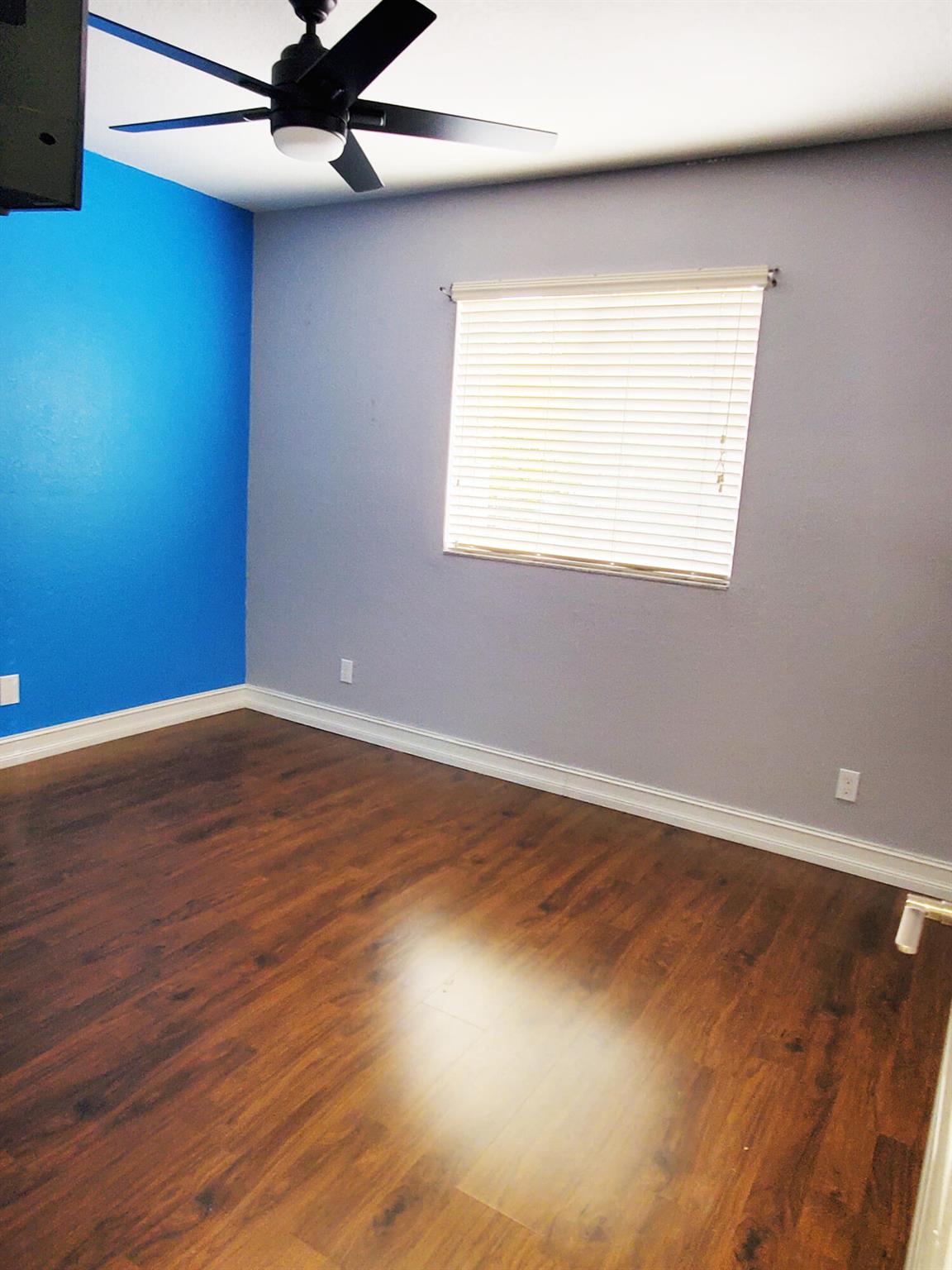 THOUSAND OAKS - Residential