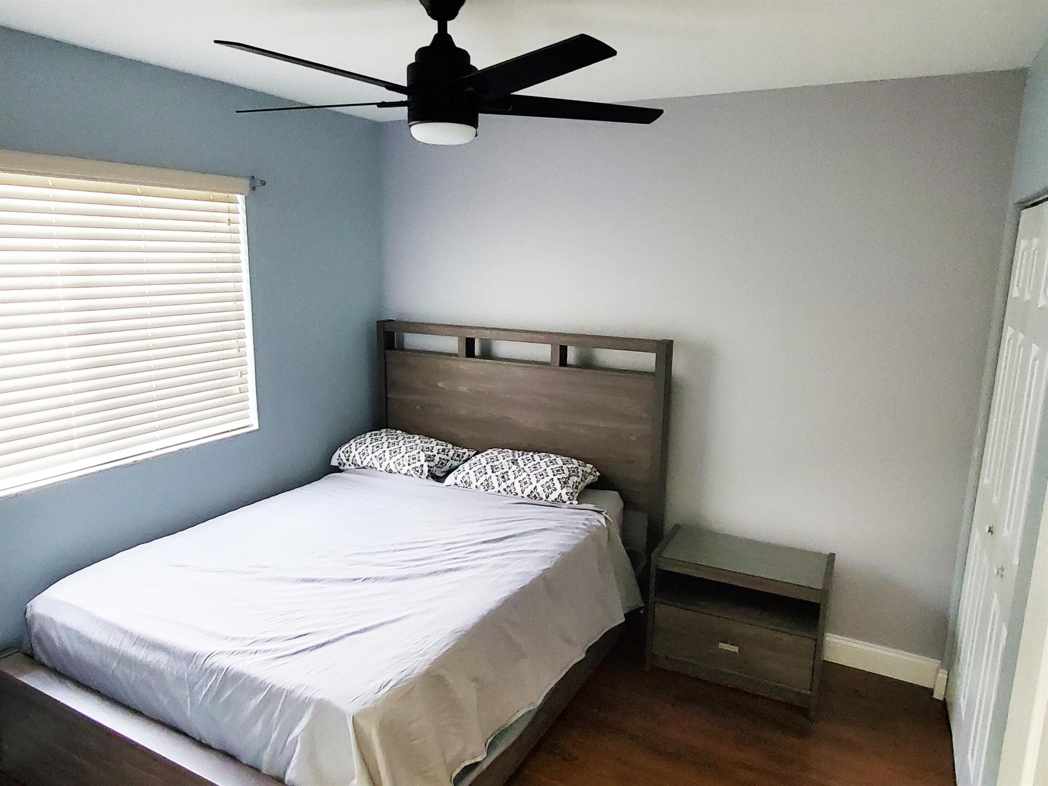 THOUSAND OAKS - Residential