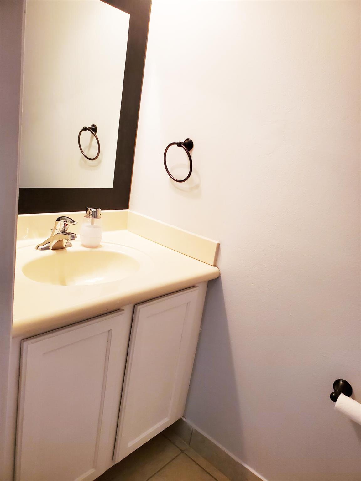 THOUSAND OAKS - Residential