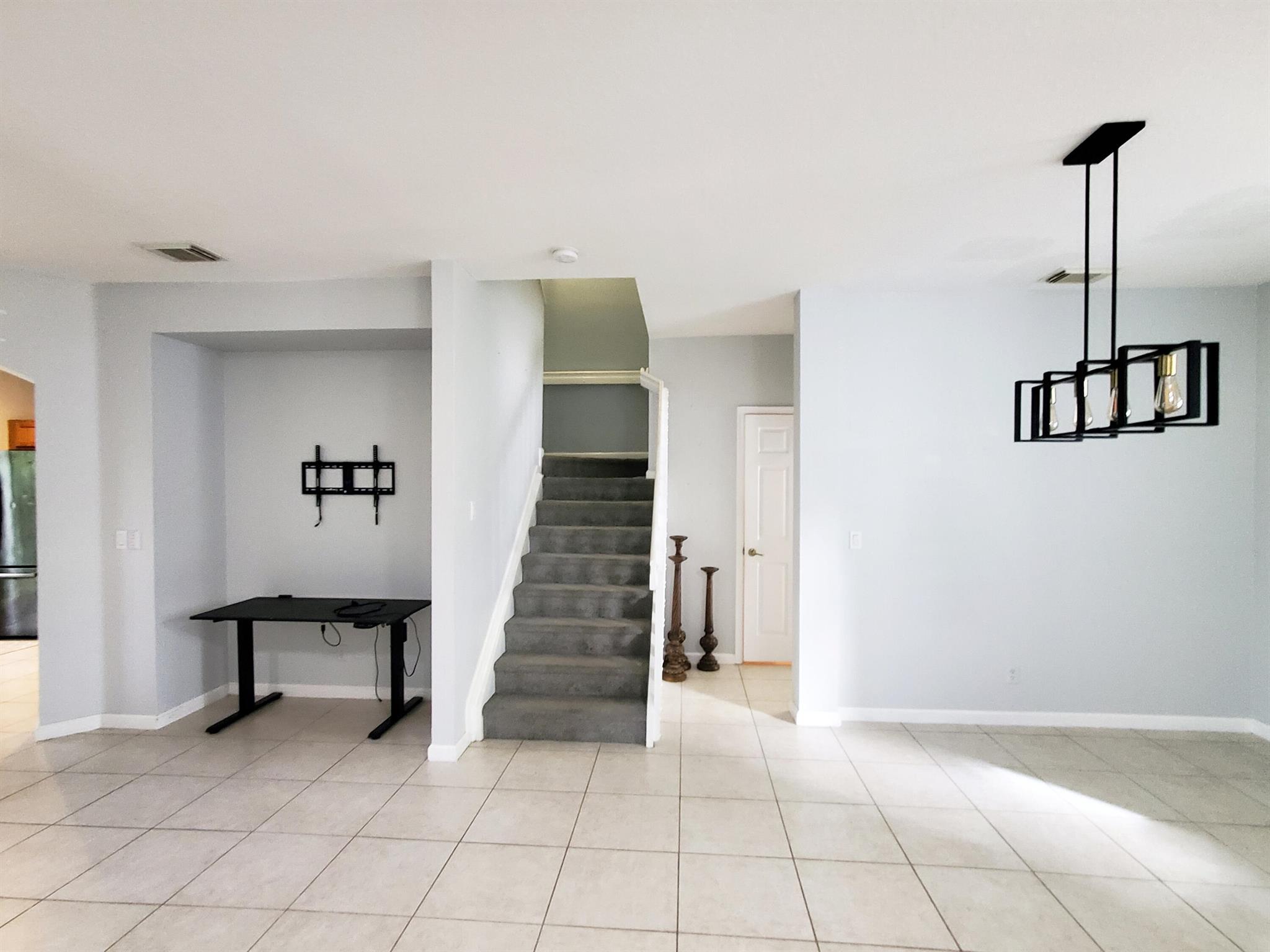 THOUSAND OAKS - Residential