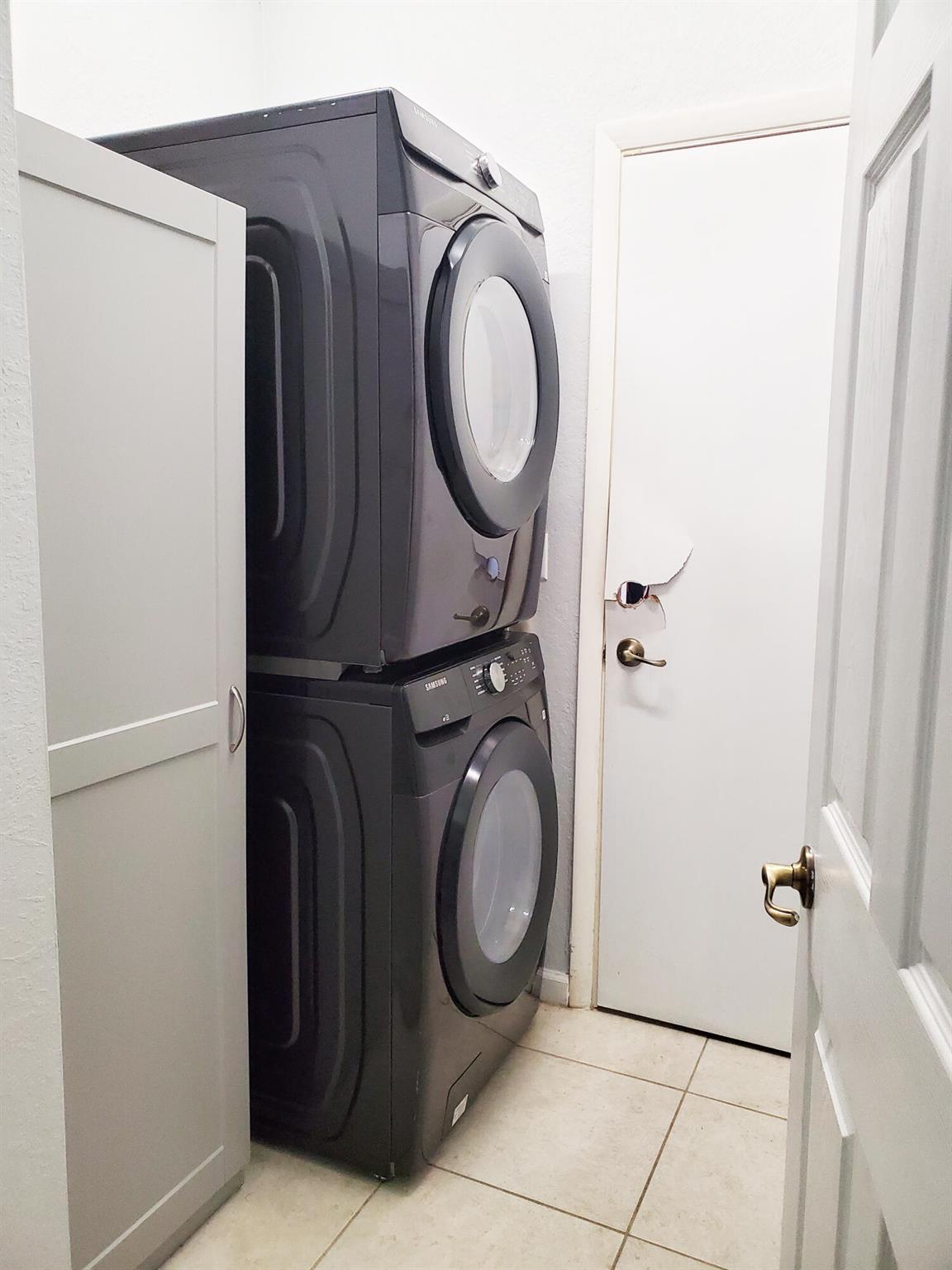 THOUSAND OAKS - Residential