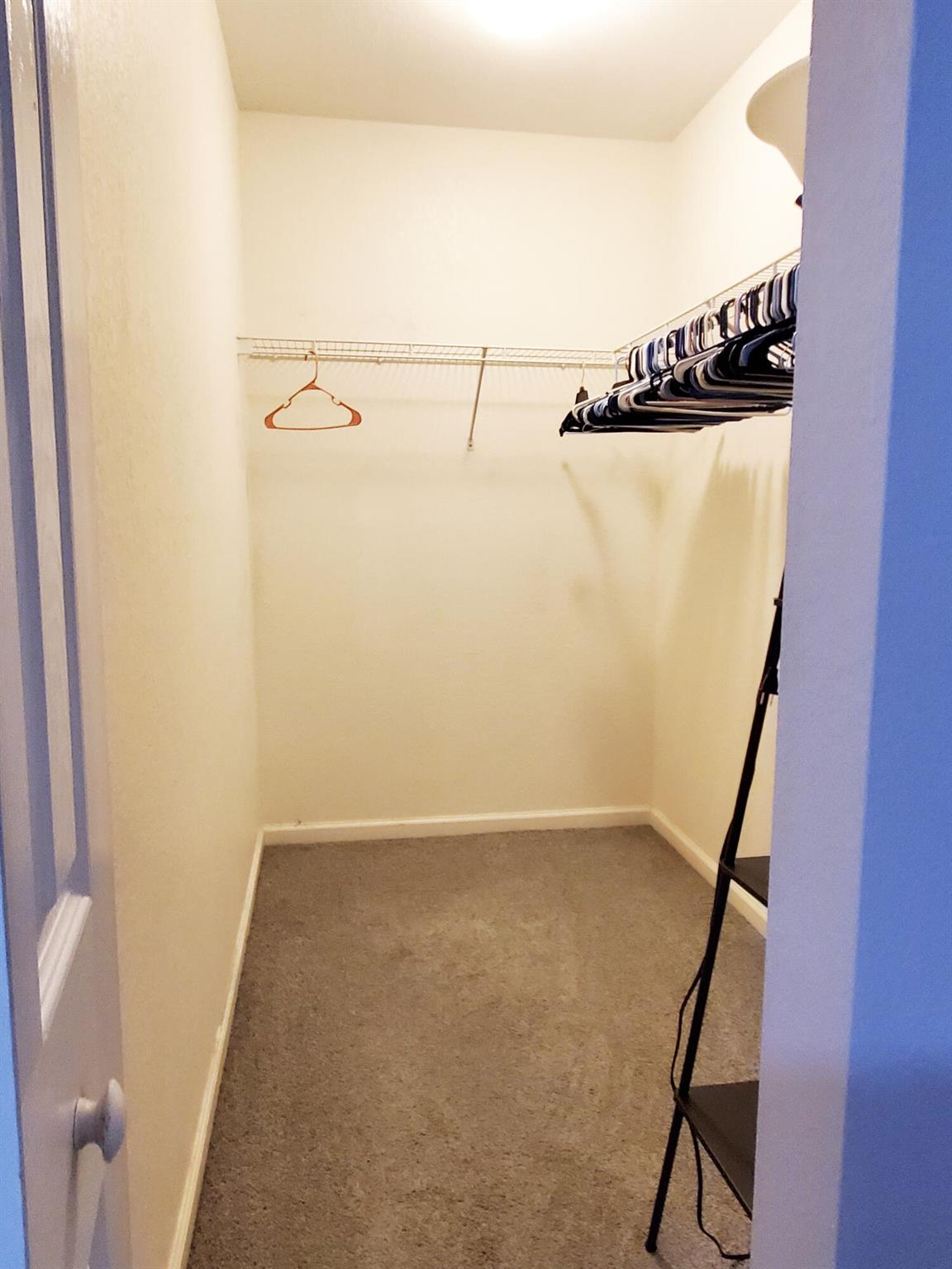 THOUSAND OAKS - Residential