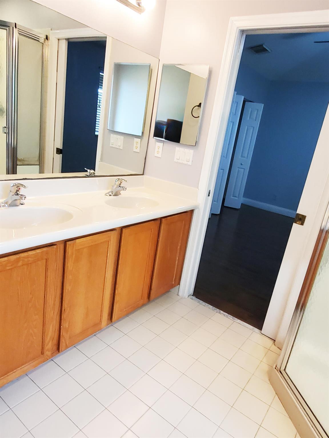 THOUSAND OAKS - Residential