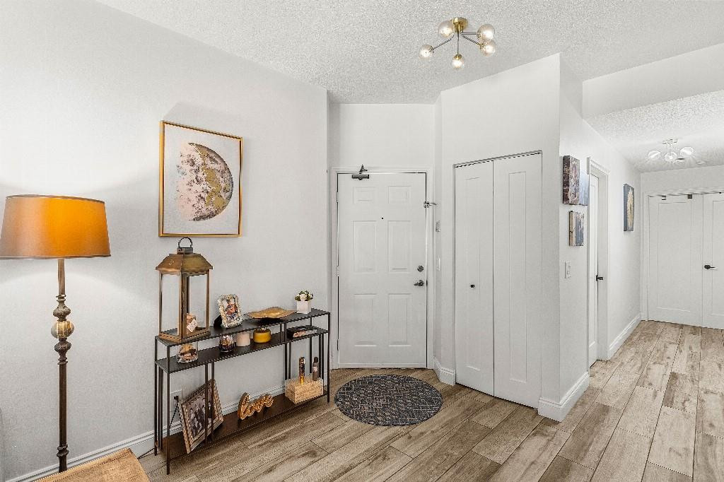 COACH HOUSES OF TOWN PLAC - Residential