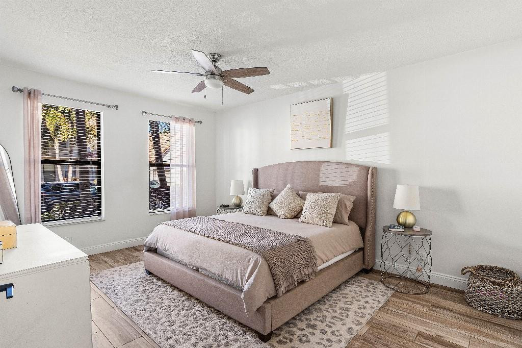 COACH HOUSES OF TOWN PLAC - Residential