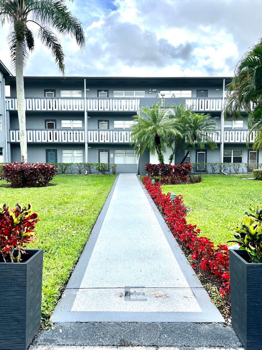 Welcome to this charming one bedroom one and a half bath.. 3rd floor unit in elevator building. No one above you! 55+ Community offers resort-like amenities and 24 hour manned gate. Unit is light and bright. Kitchen has updated countertops and stainless steel appliances. Large bedroom has en-suite bath, wall of closets and glass door sliders to screened in balcony. Unit has Central A/C. HOA includes water, basic cable and internet! Make an appointment today! Photos are owners furnishings. Unit rented unfurnished. 24 Hour Notice required for appointments.