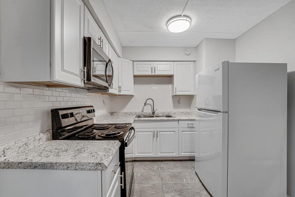 3621 Townhouse Court