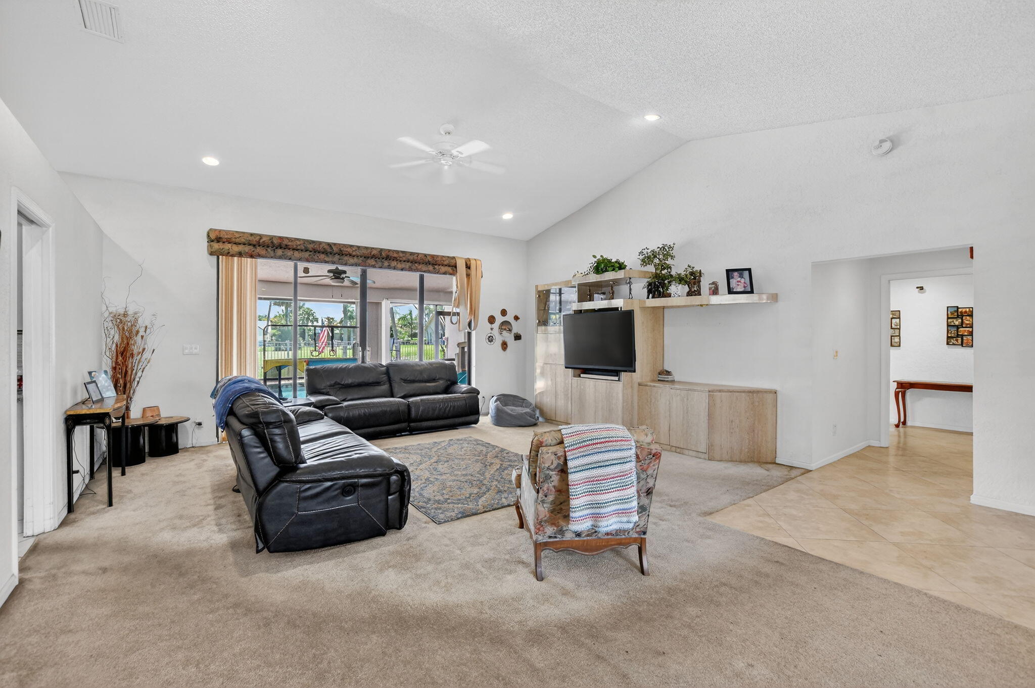 BOCA GREENS 8 - Residential