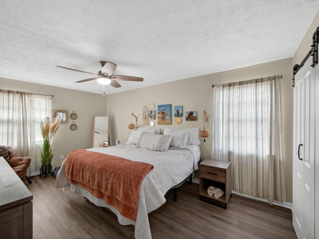 PALM LAKE PARK - Residential