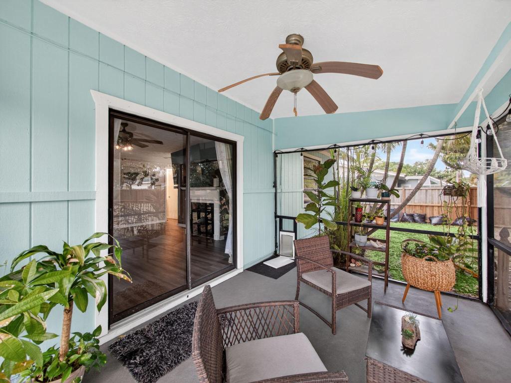 PALM LAKE PARK - Residential