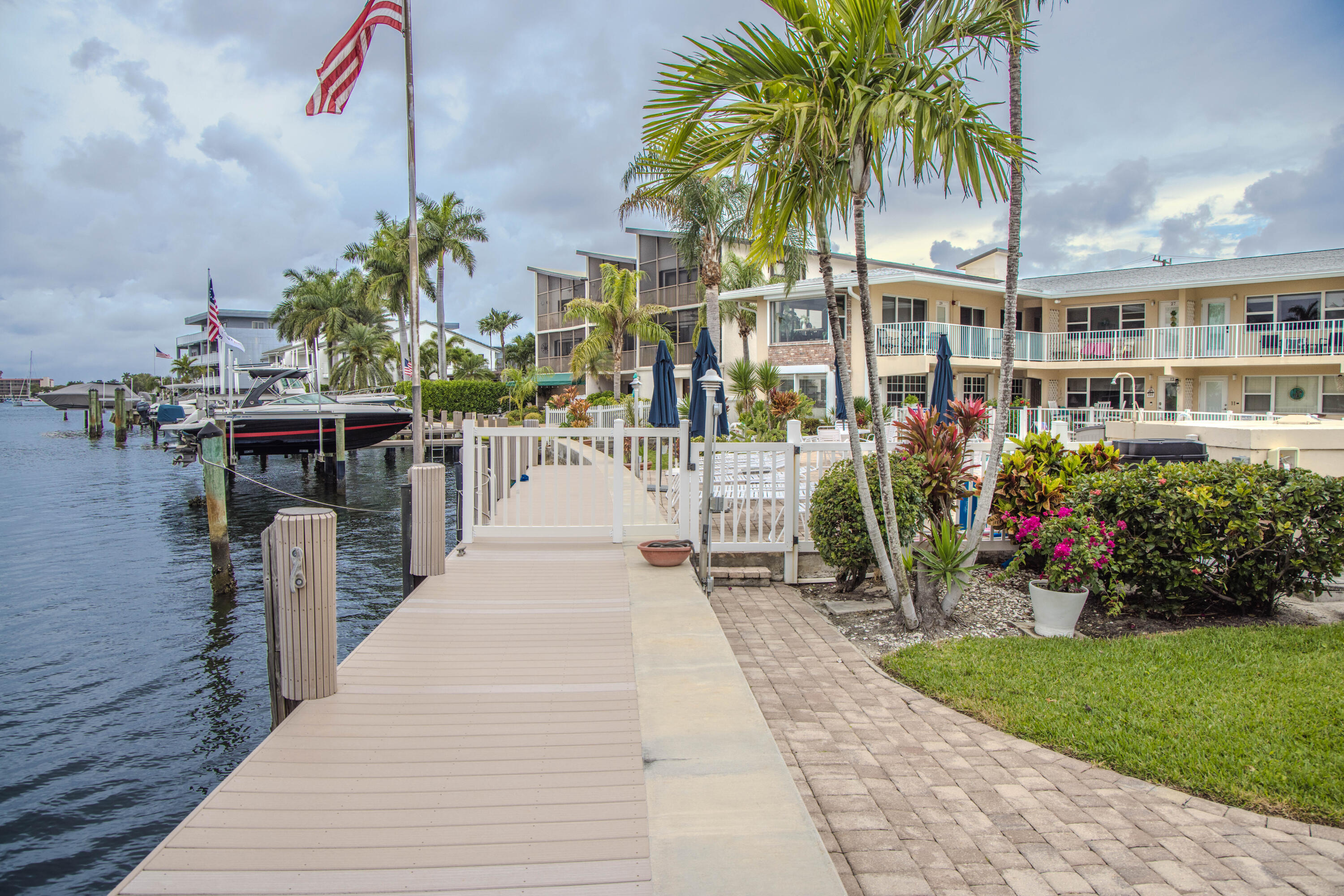 SILVER SHORES APTS CO-OP - Residential Lease