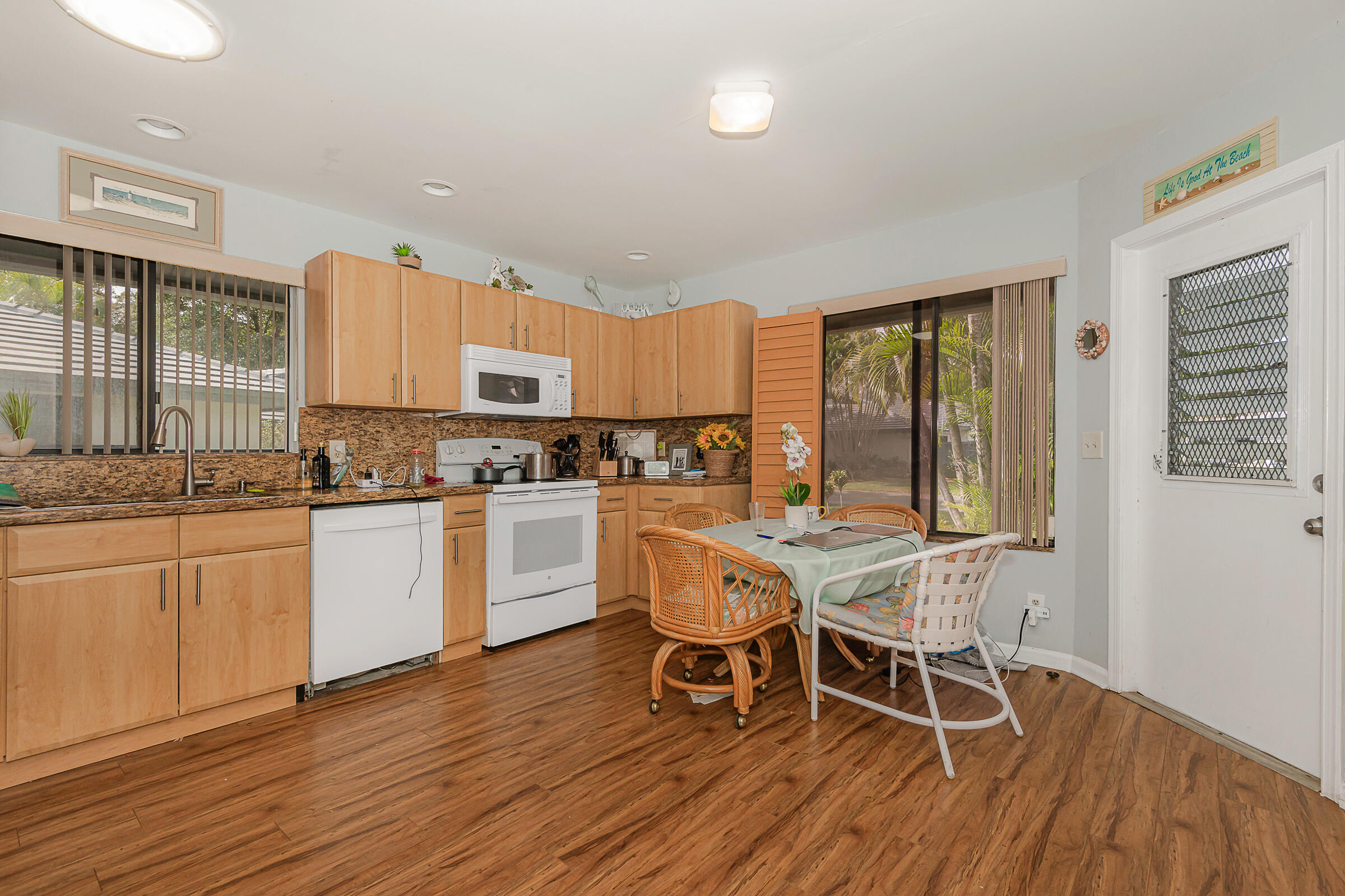 CEDAR POINT 6 - Residential