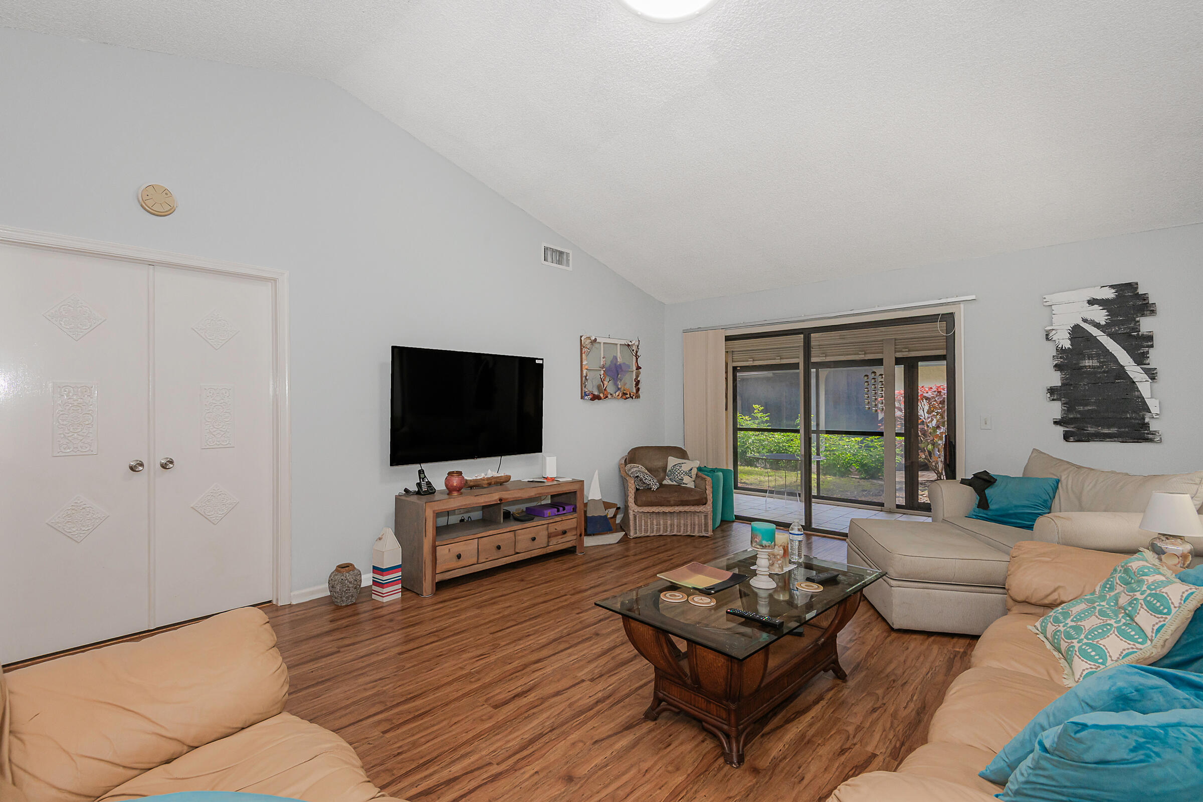 CEDAR POINT 6 - Residential