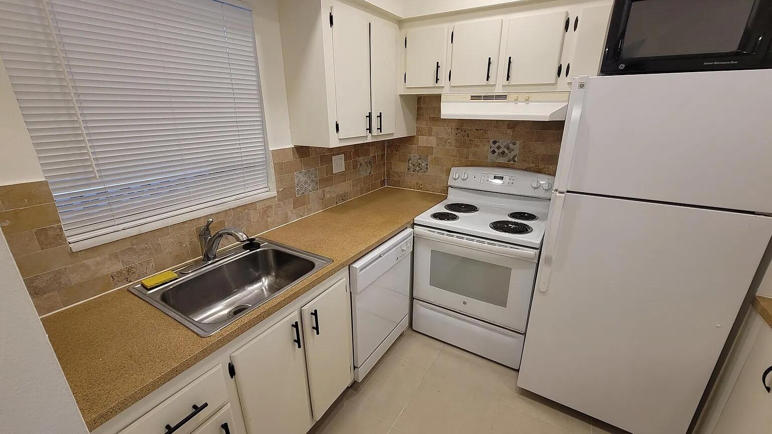 MARGATE VILLAGE PHASE I CONDO - Residential