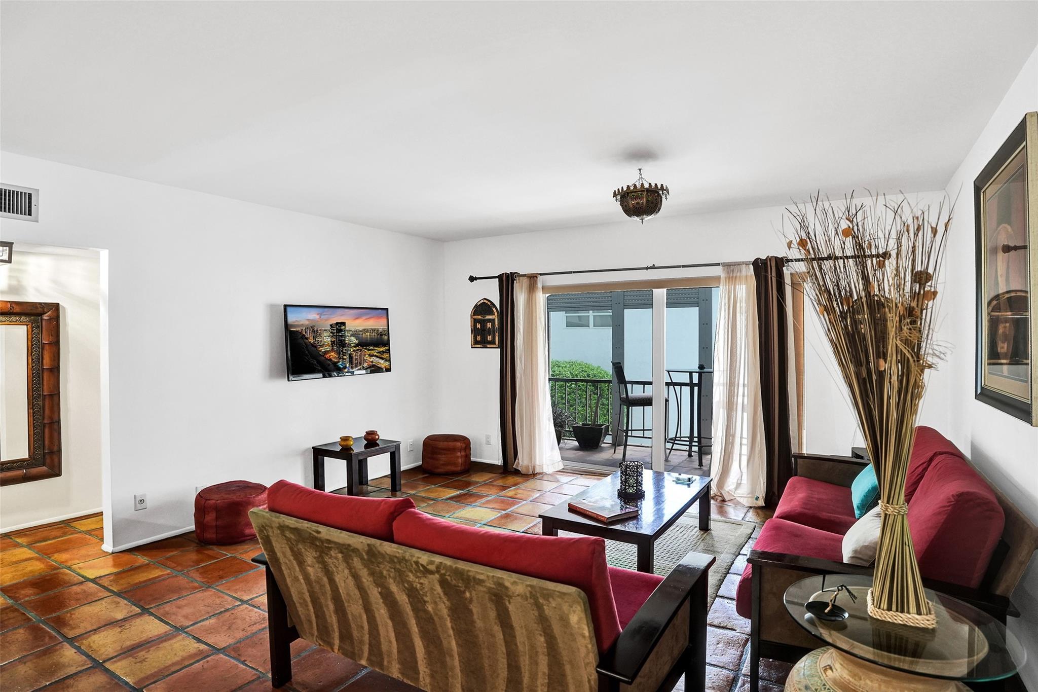 Las Olas Manor - Residential Lease