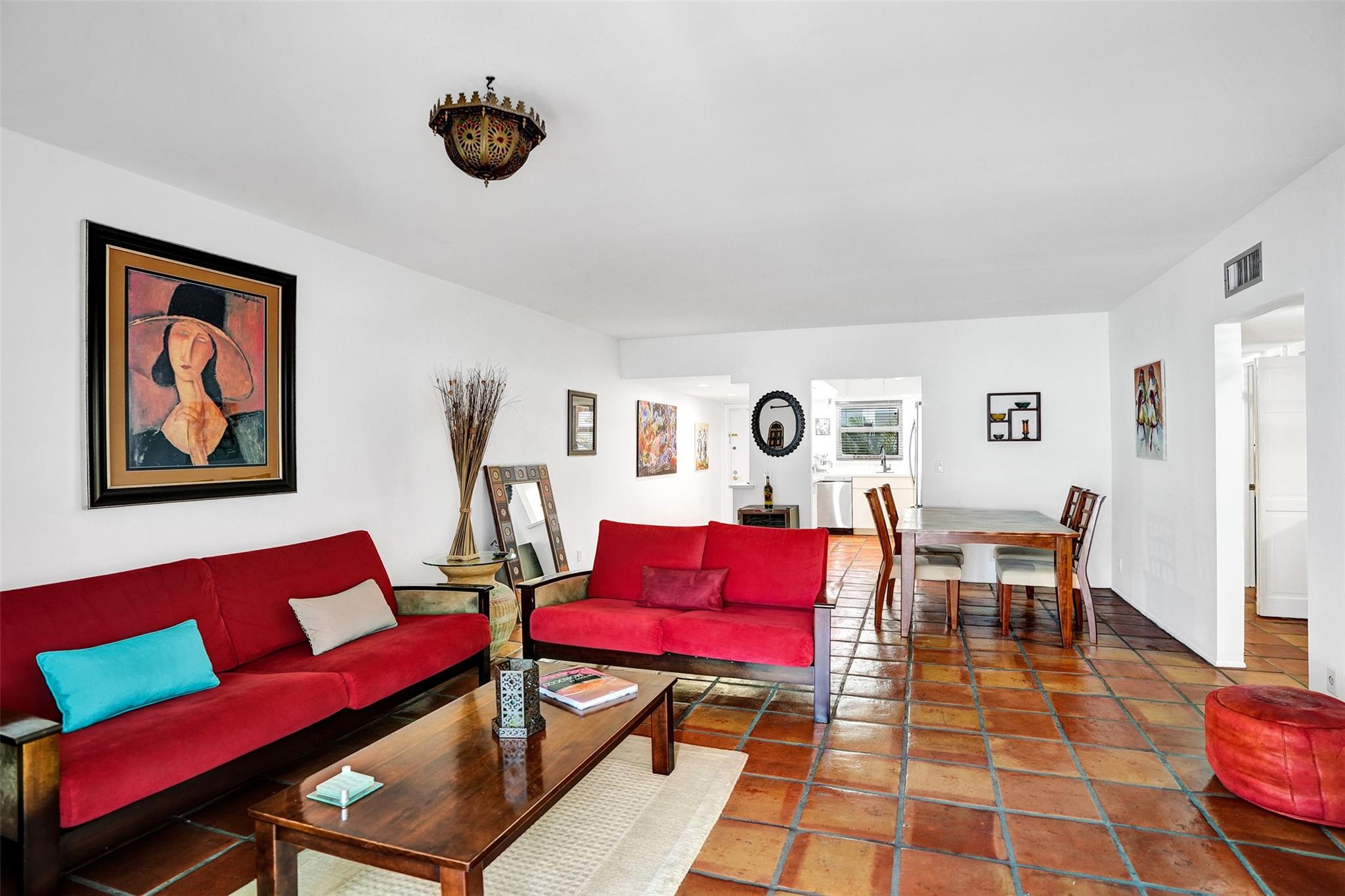 Las Olas Manor - Residential Lease