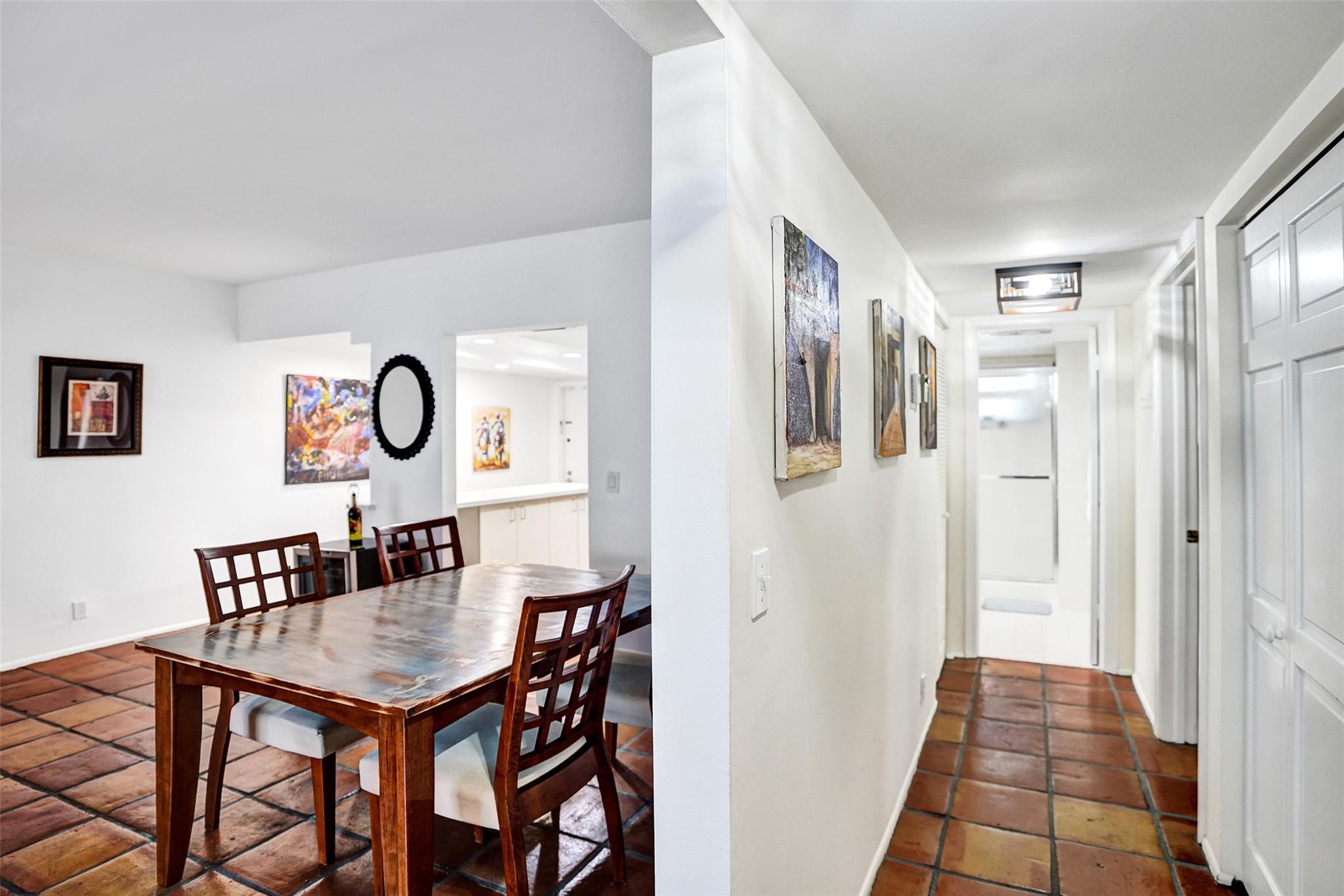 Las Olas Manor - Residential Lease