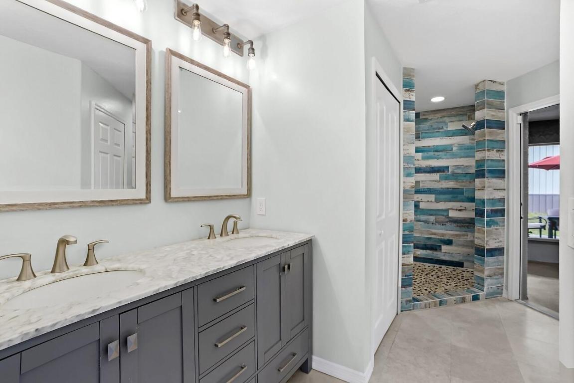 VERO LAKE ESTATES UNIT F - Residential