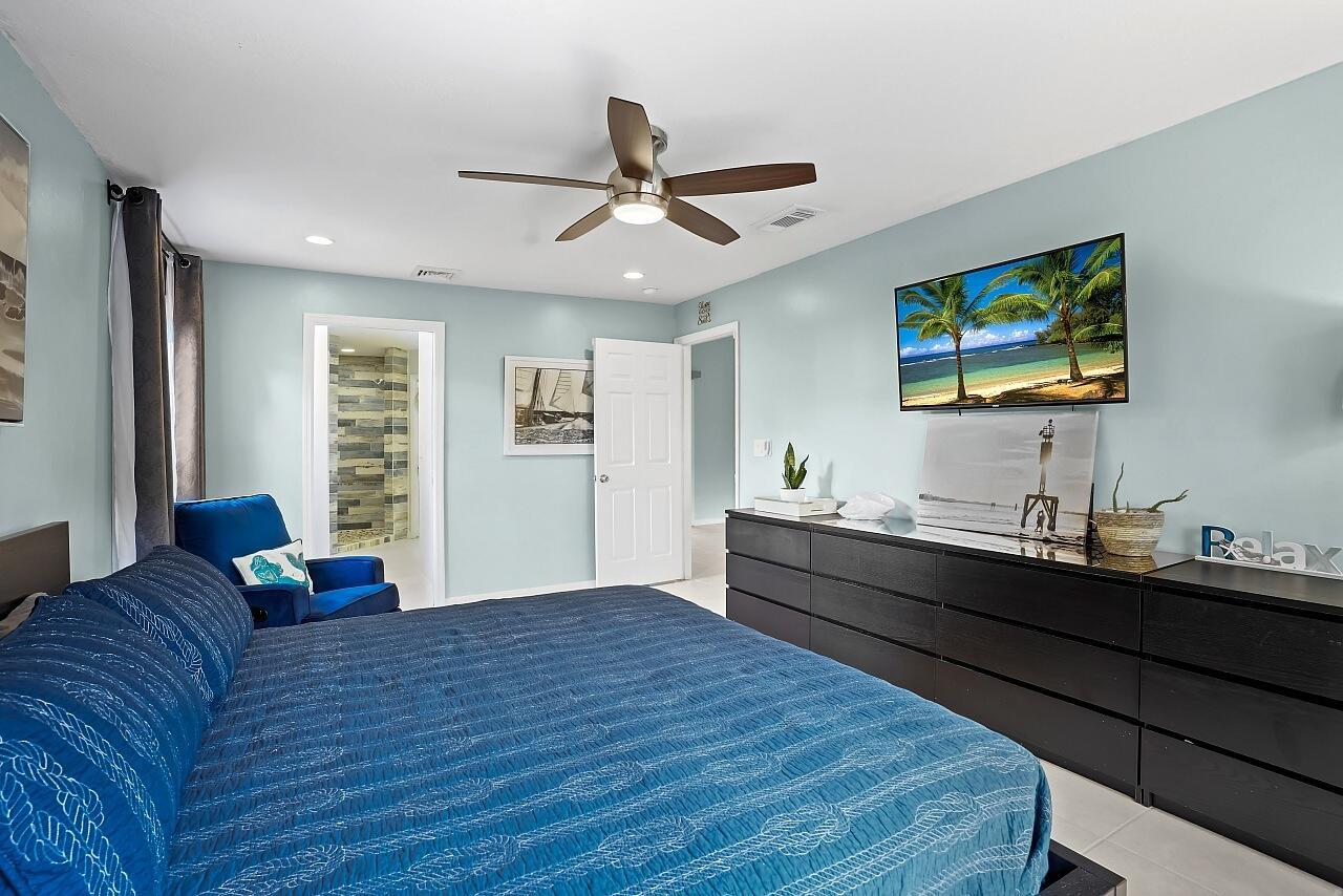 VERO LAKE ESTATES UNIT F - Residential