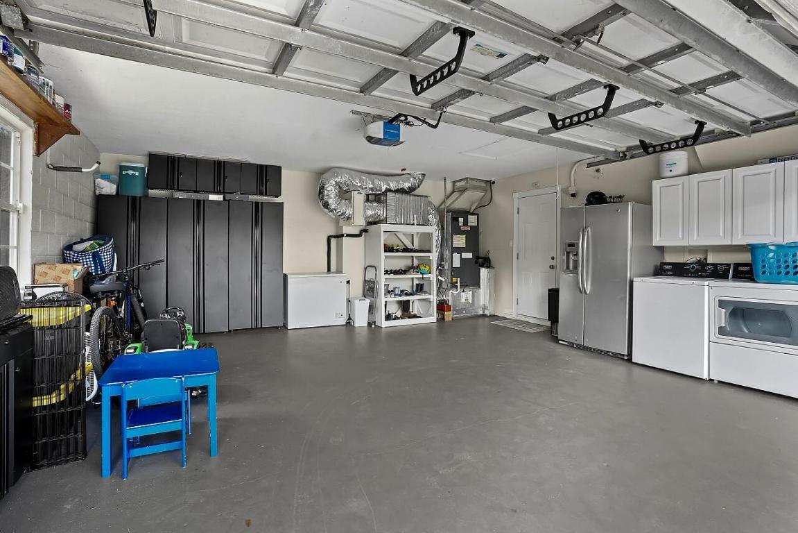 VERO LAKE ESTATES UNIT F - Residential