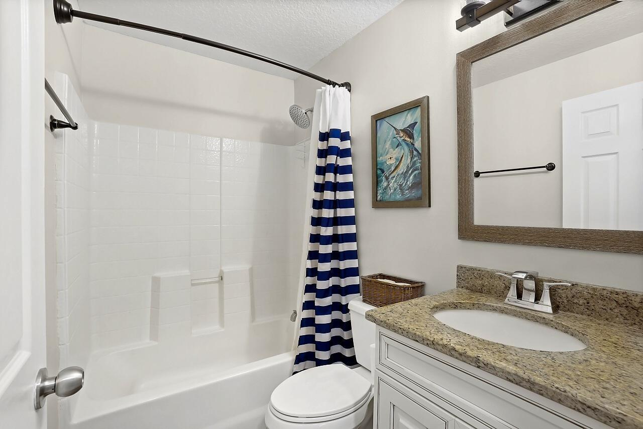 VERO LAKE ESTATES UNIT F - Residential