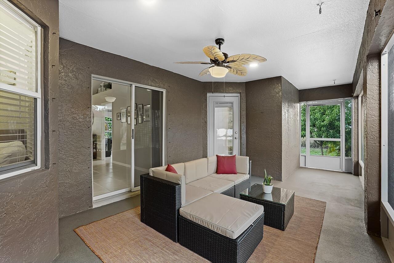 VERO LAKE ESTATES UNIT F - Residential