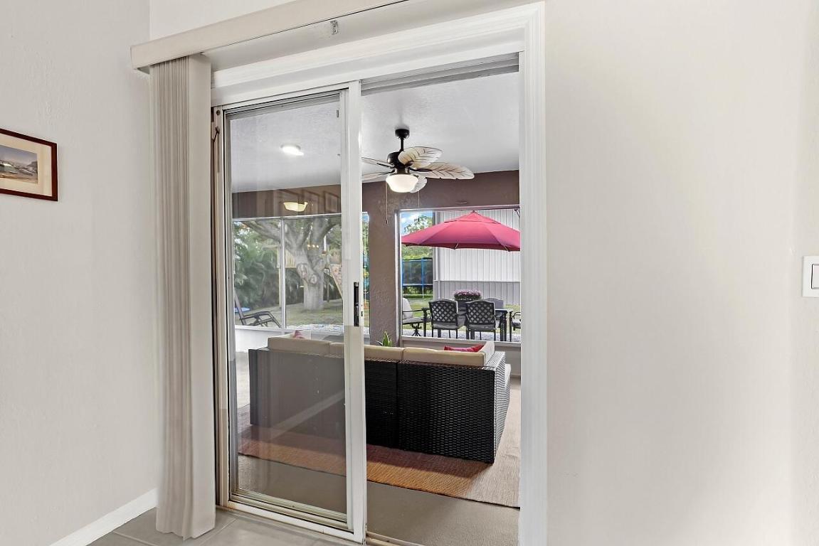 VERO LAKE ESTATES UNIT F - Residential