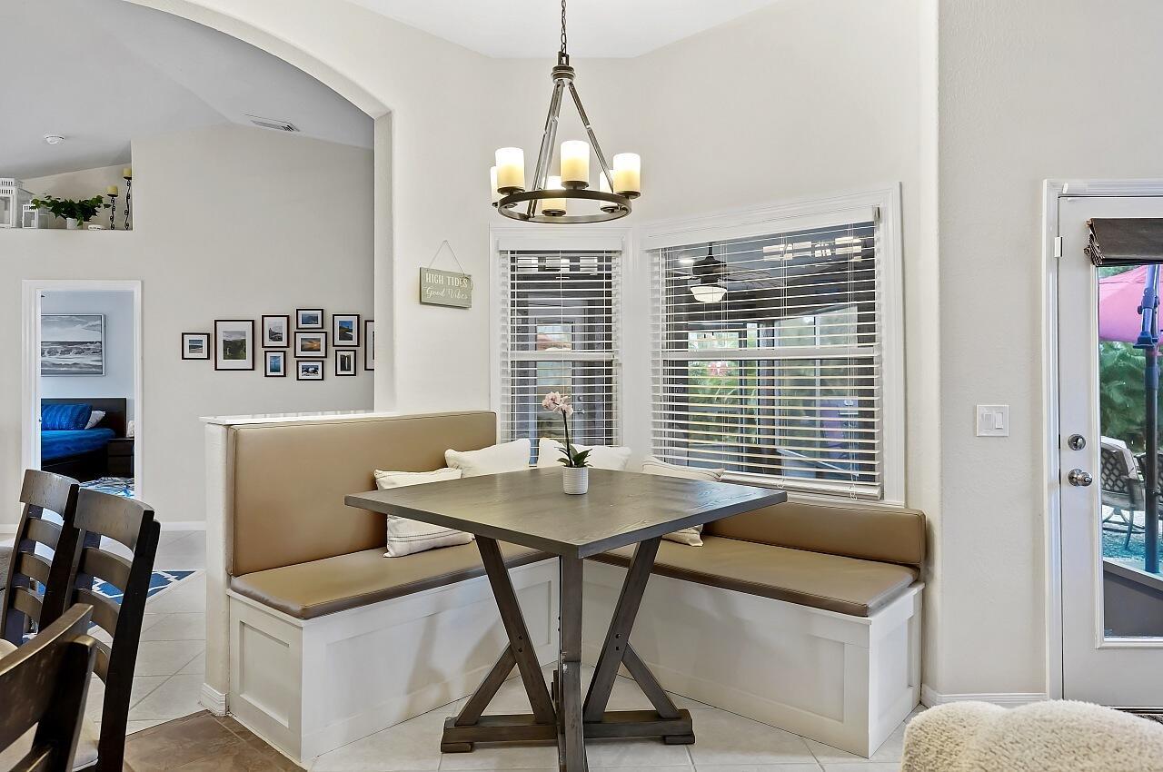 VERO LAKE ESTATES UNIT F - Residential