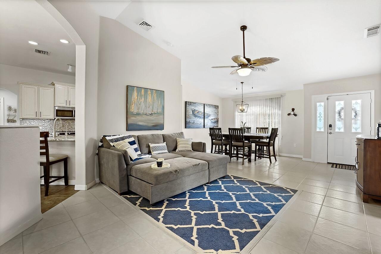 VERO LAKE ESTATES UNIT F - Residential