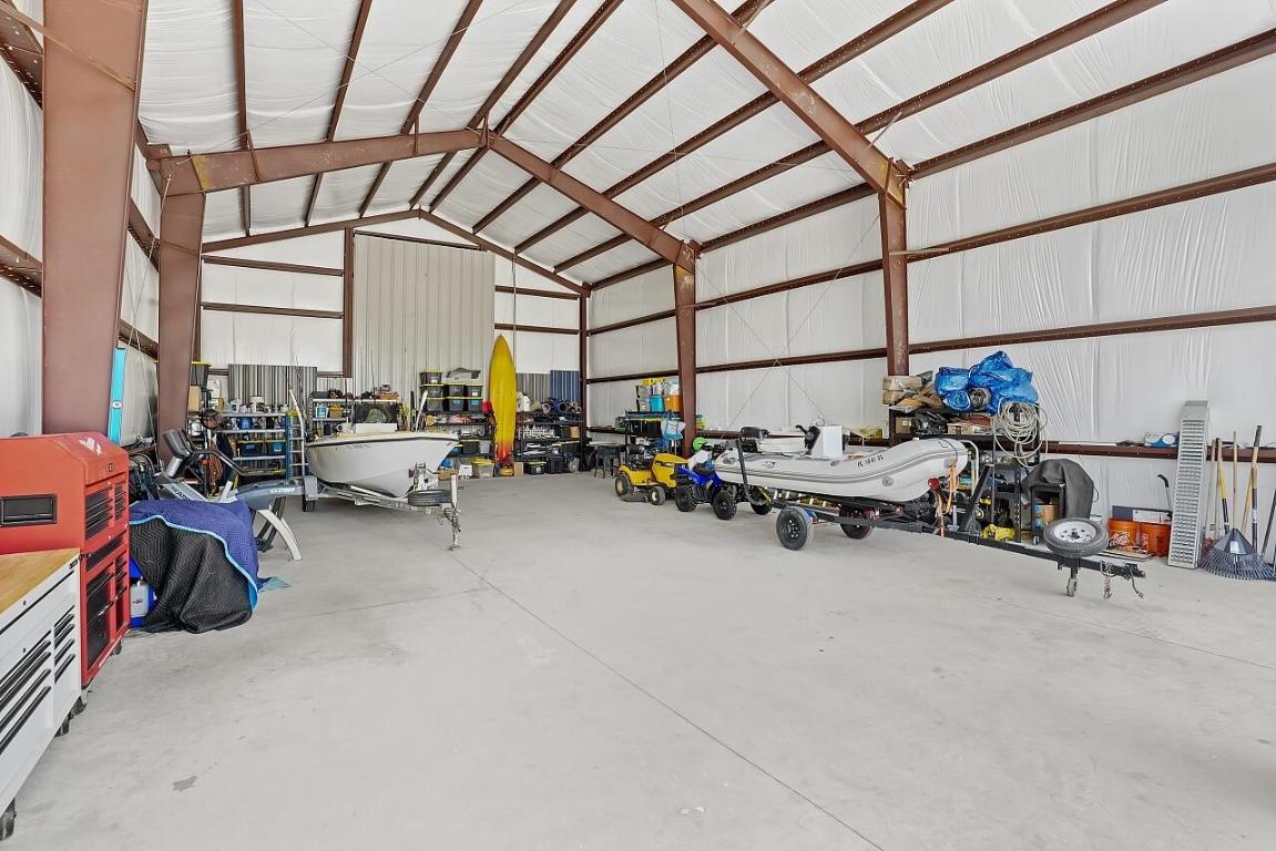 VERO LAKE ESTATES UNIT F - Residential