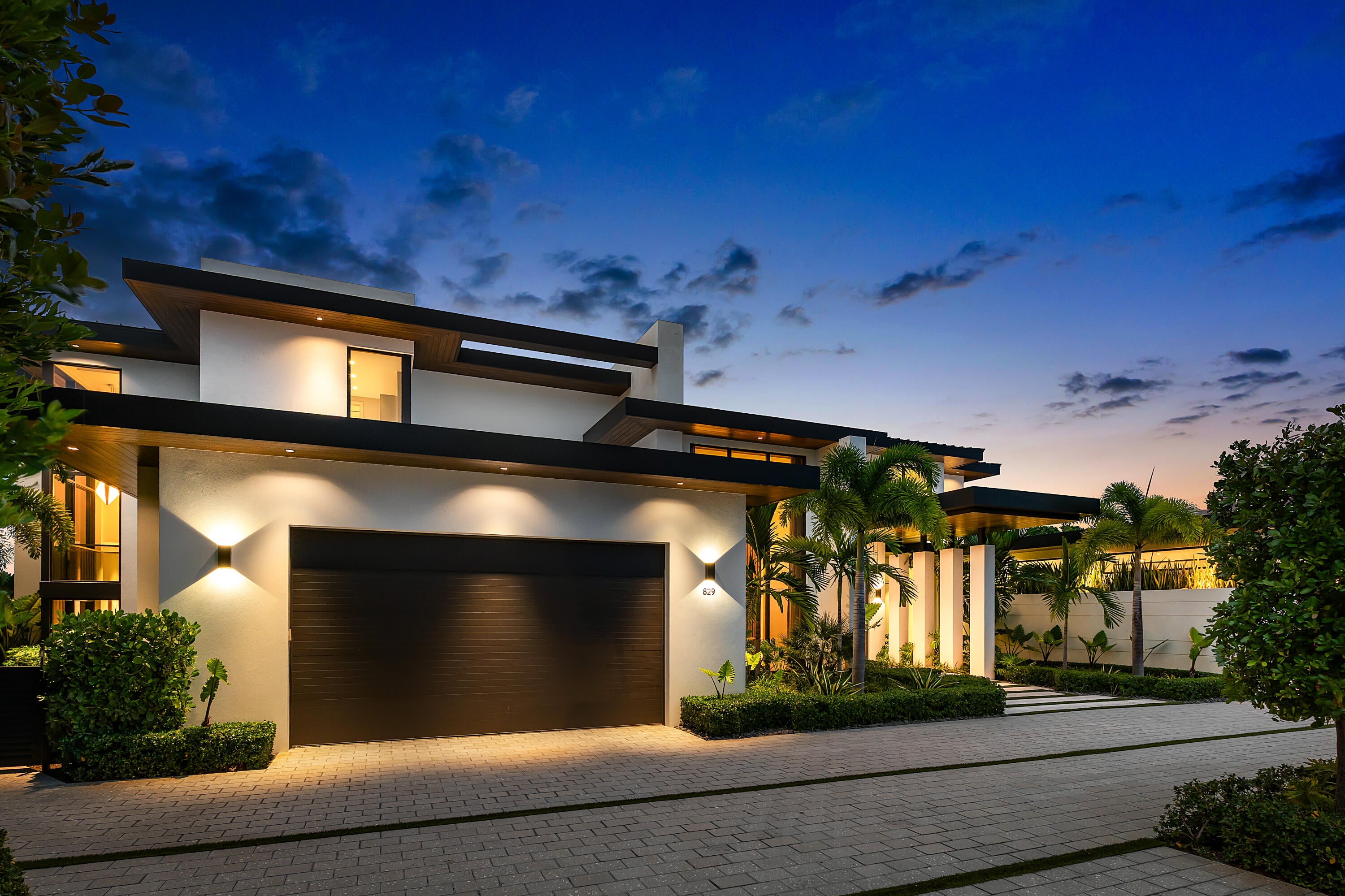829 ORCHID Drive