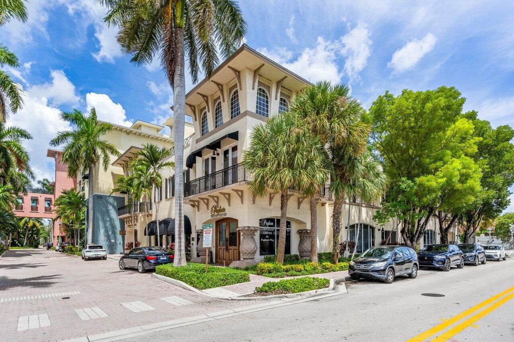 Photo of 235 NE 1st Street #504, Delray Beach, FL 33444 (MLS # R11021102)