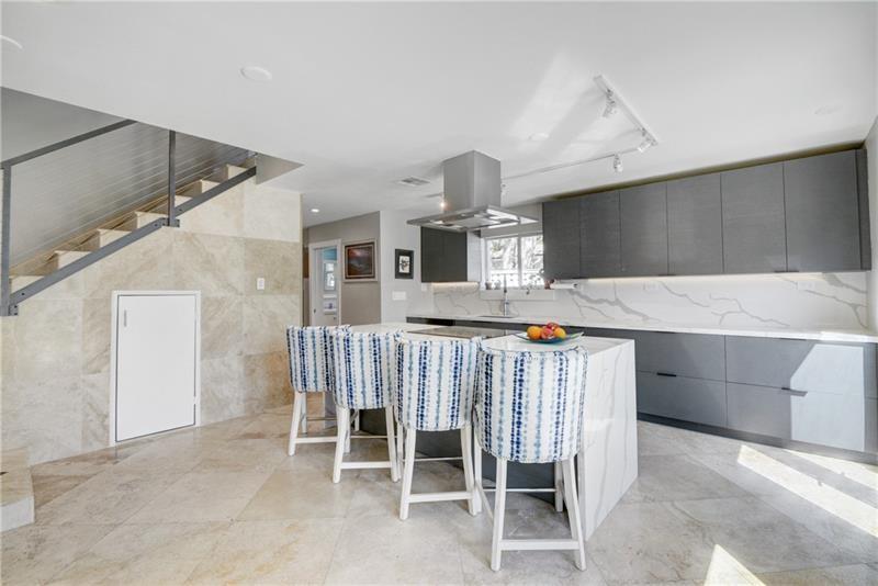 POINSETTIA HEIGHTS - Residential