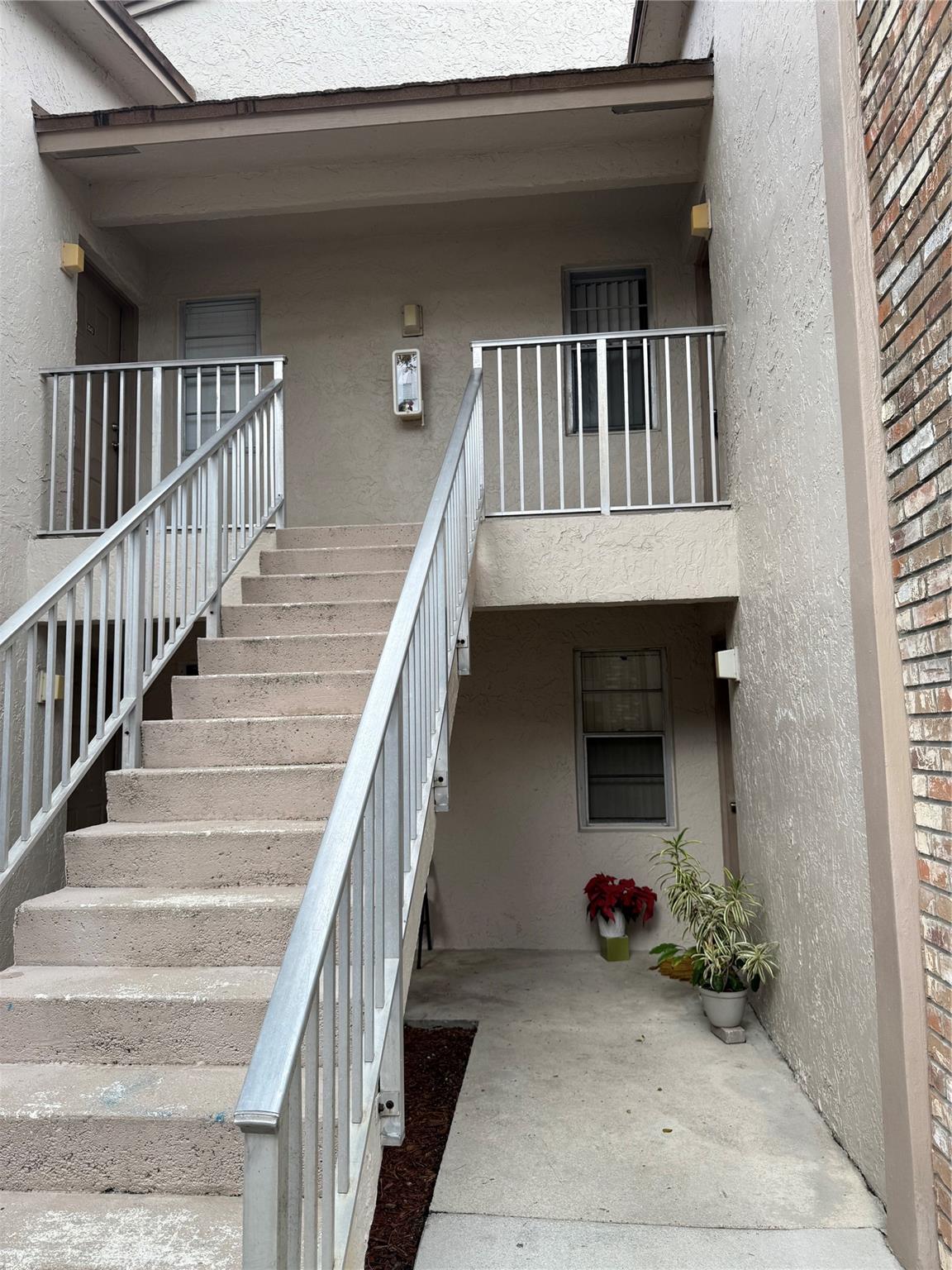 Forest Park South II Cond - Residential Lease