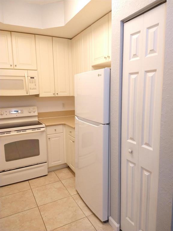 LINKS AT EMERALD DUNES CONDO - Residential