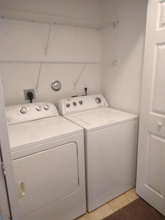 LINKS AT EMERALD DUNES CONDO - Residential