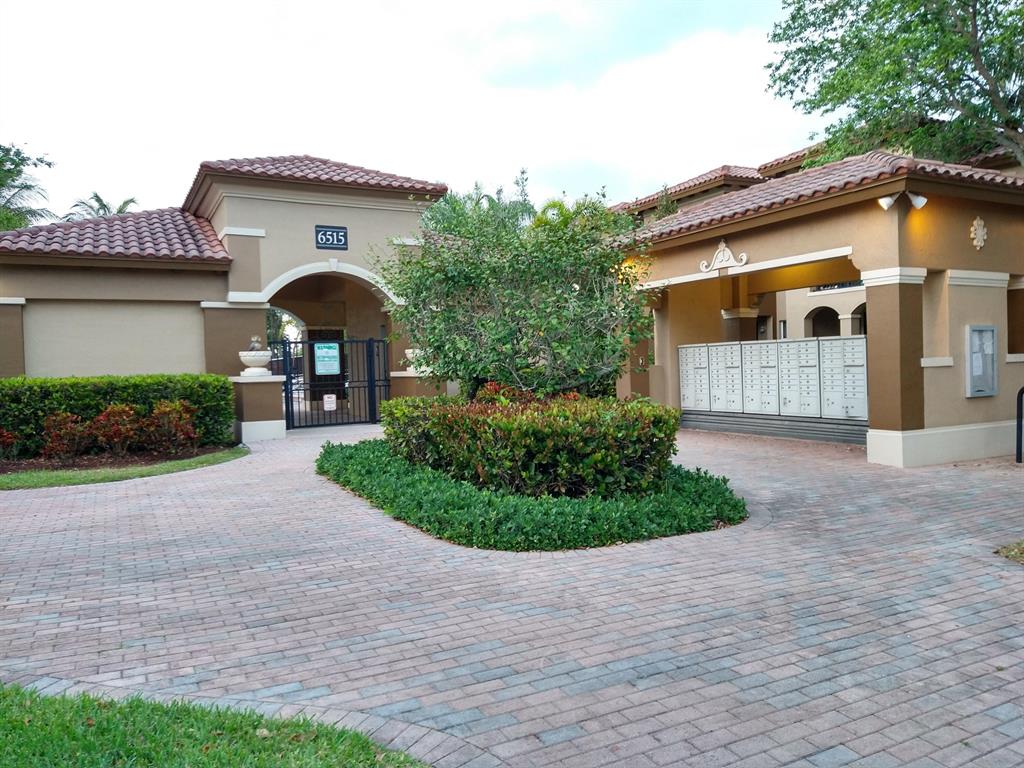 LINKS AT EMERALD DUNES CONDO - Residential