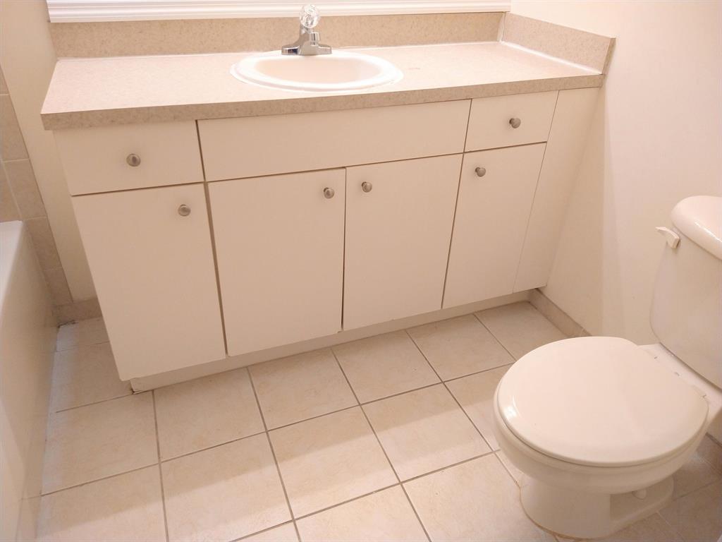 LINKS AT EMERALD DUNES CONDO - Residential