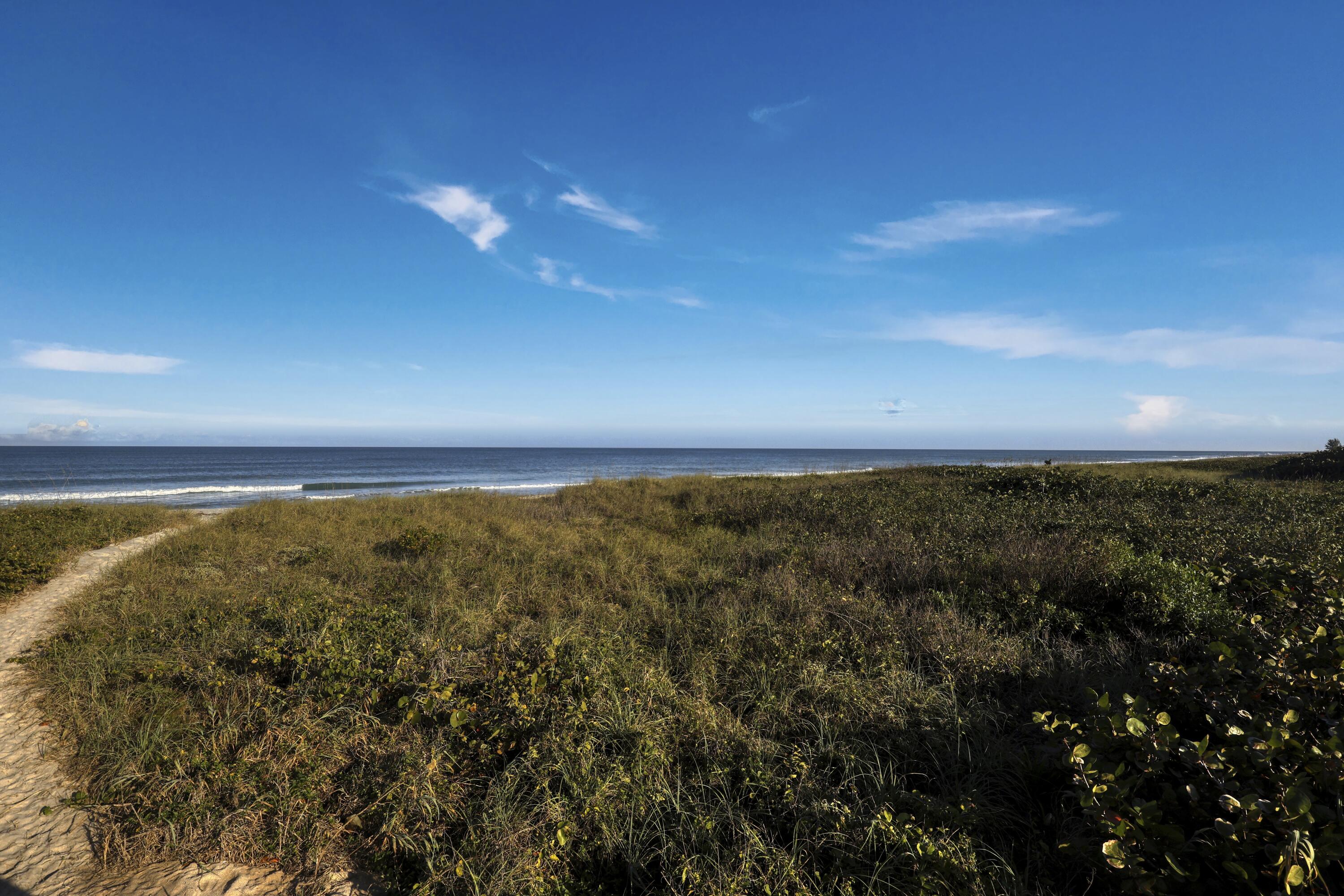 BREAKERS LANDING, A CONDOMINIUM - Residential Lease