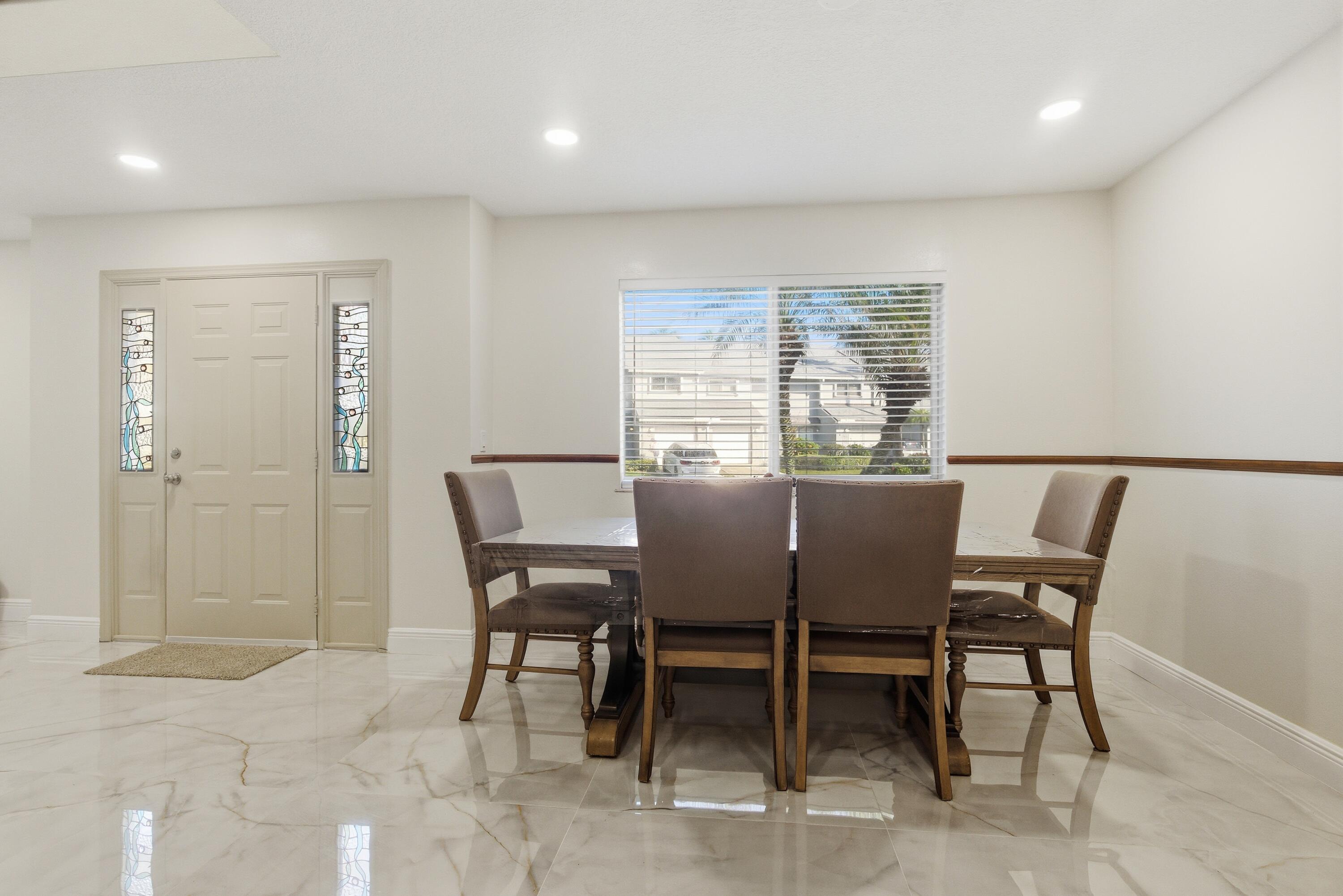 BREAKERS LANDING, A CONDOMINIUM - Residential Lease